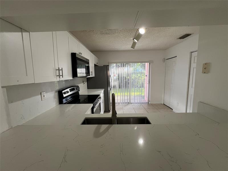 Image 8 of 25 For 6756 Sienna Club Drive  6756