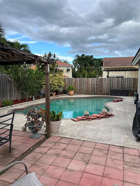 Image 12 of 46 For 12757 11th Ct