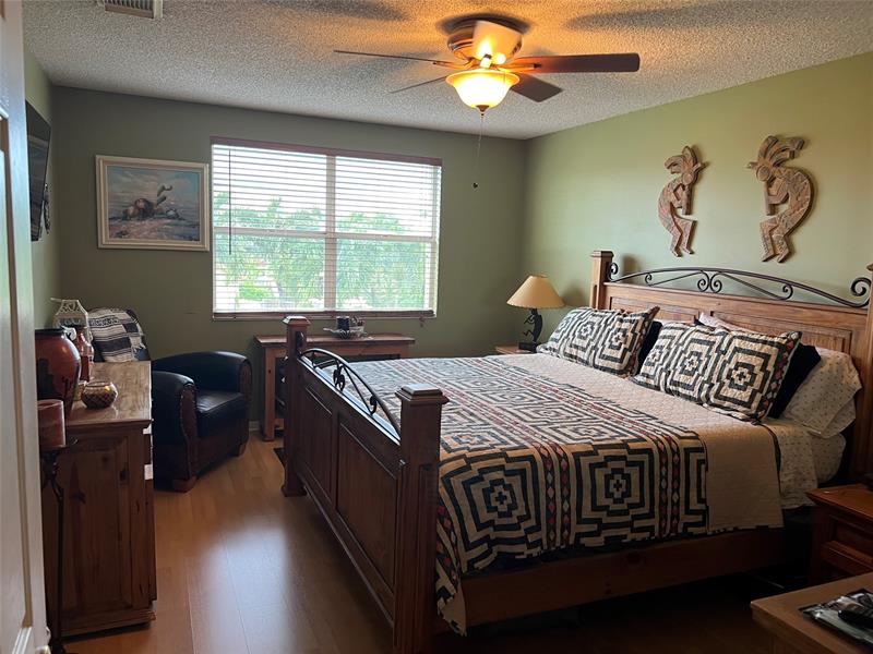 Image 15 of 46 For 12757 11th Ct