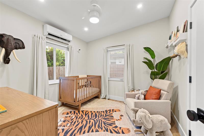 Image 13 of 22 For 1320 19th Avenue