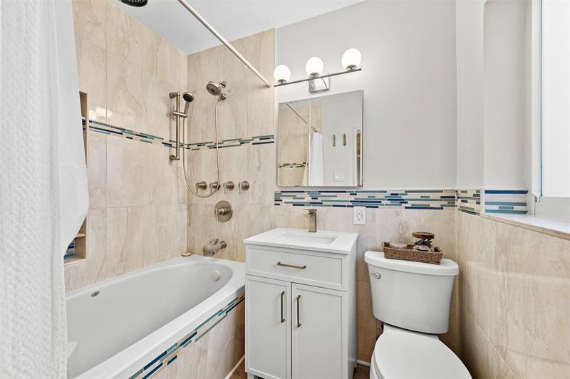 Image 15 of 22 For 1320 19th Avenue