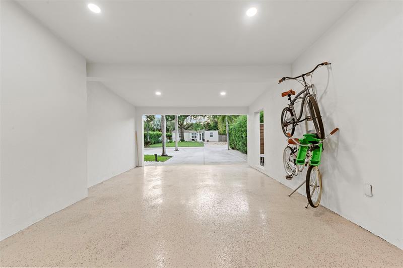 Image 17 of 22 For 1320 19th Avenue