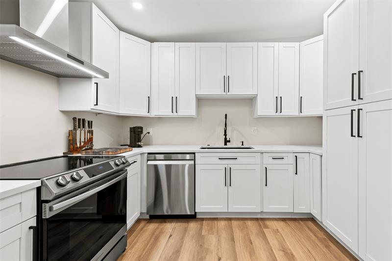 Image 8 of 22 For 1320 19th Avenue