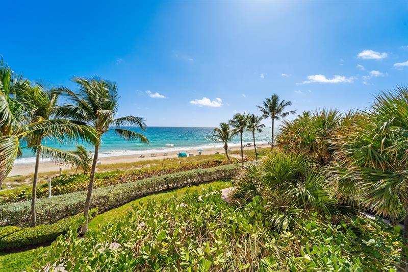 Image 39 of 54 For 3100 Ocean Blvd  2007