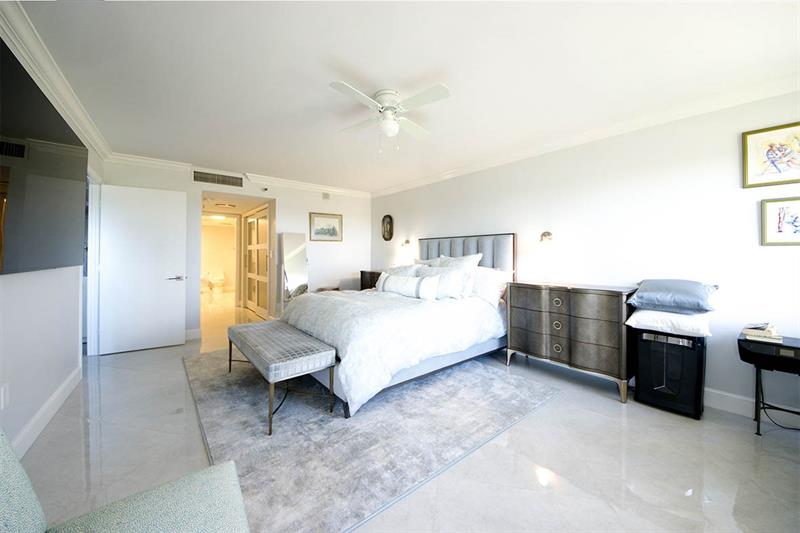 Image 21 of 69 For 2450 Presidential Way  1006
