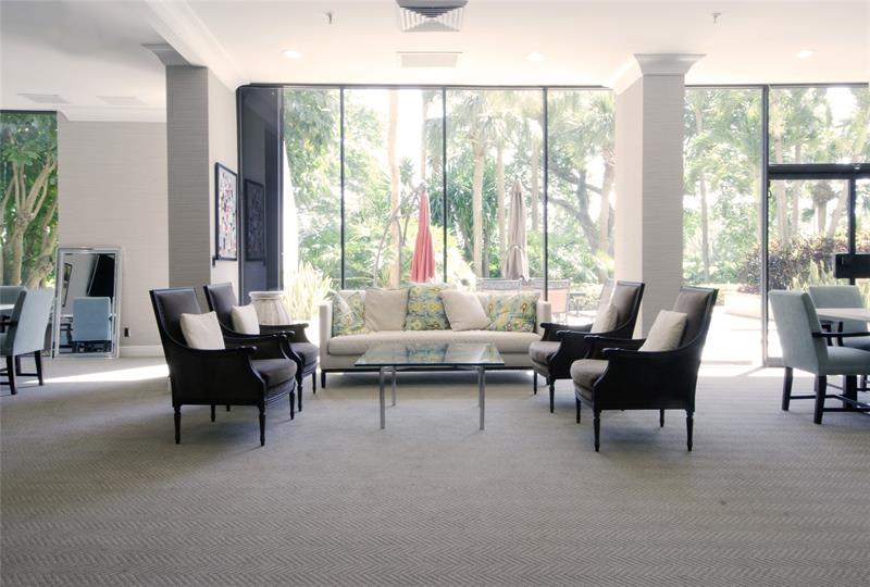 Image 54 of 69 For 2450 Presidential Way  1006