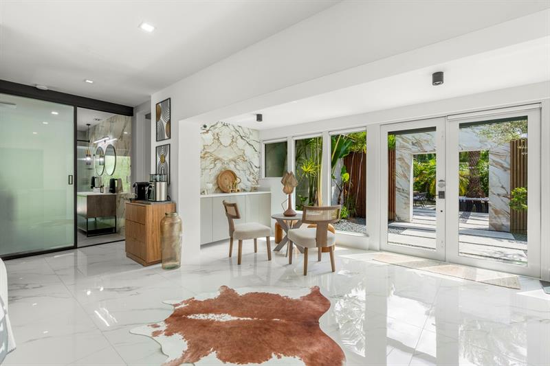 Image 12 of 78 For 2711 19th St