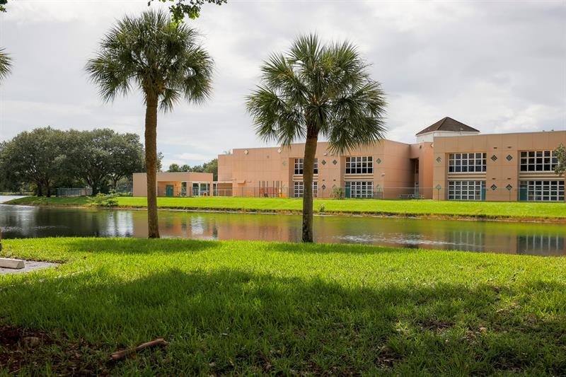 Image 29 of 38 For 10923 Chandler Dr