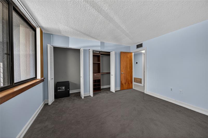 Image 18 of 41 For 1100 5th Ct  53