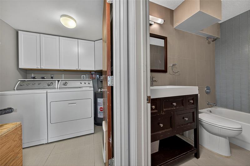 Image 22 of 41 For 1100 5th Ct  53