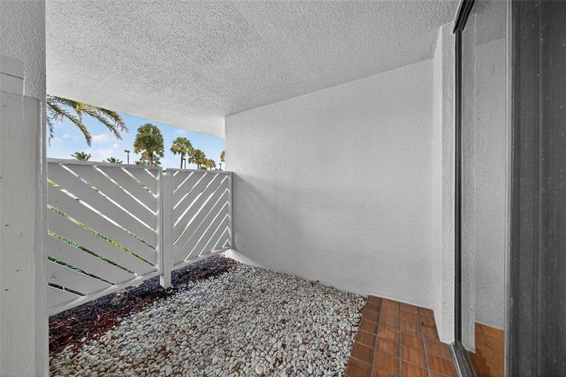 Image 32 of 41 For 1100 5th Ct  53