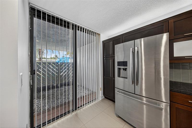 Image 6 of 41 For 1100 5th Ct  53