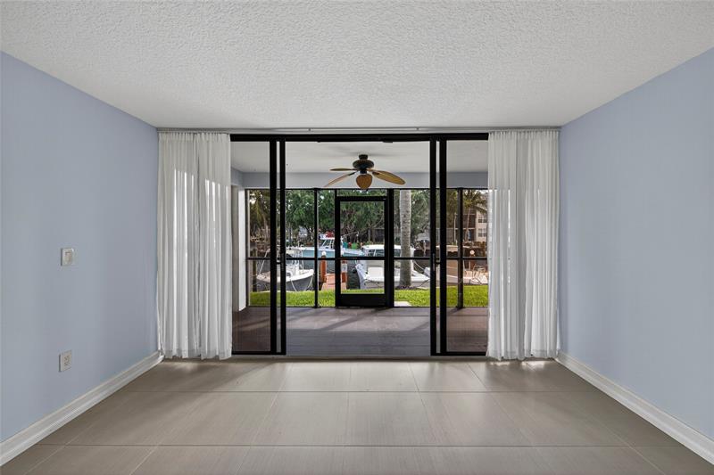 Image 9 of 41 For 1100 5th Ct  53