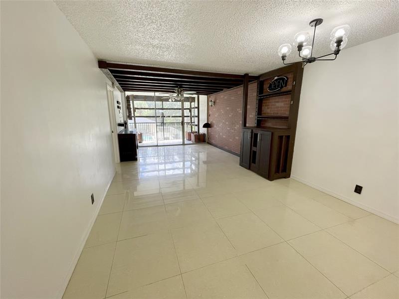 Image 7 of 25 For 5090 64th Ave  204