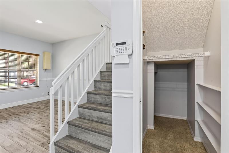 Image 20 of 44 For 6001 Plum Isle Way  443-7