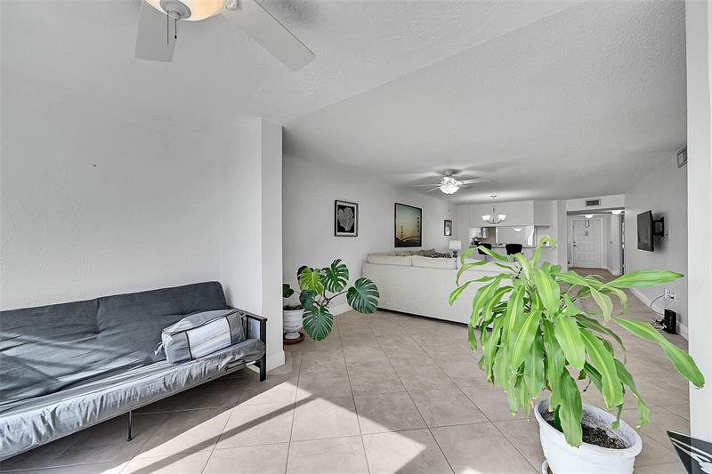 Image 13 of 17 For 10133 24th Pl 205