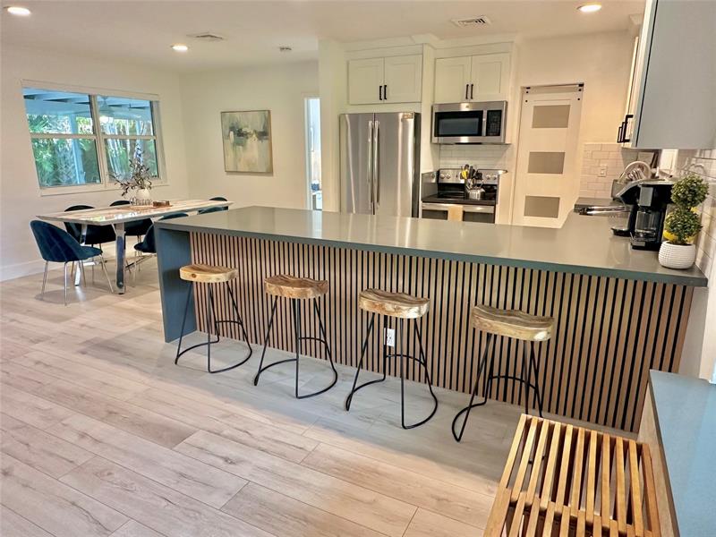 Image 4 of 31 For 1920 26th Dr