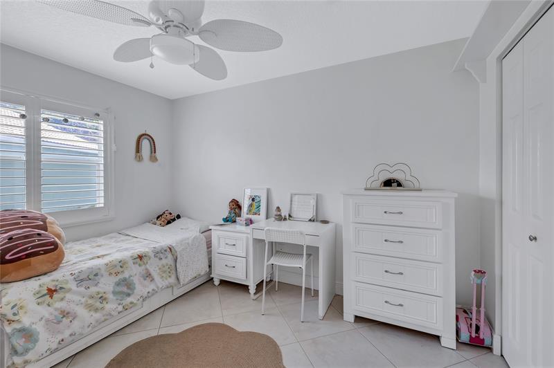 Image 21 of 26 For 9569 Tavernier Drive
