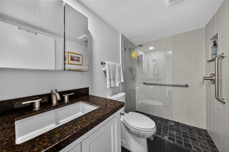 Image 14 of 47 For 1100 5th Ct  58