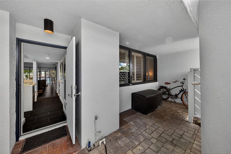 Image 19 of 47 For 1100 5th Ct  58