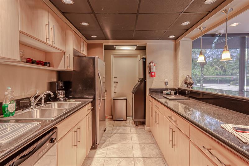 Image 42 of 47 For 1100 5th Ct  58