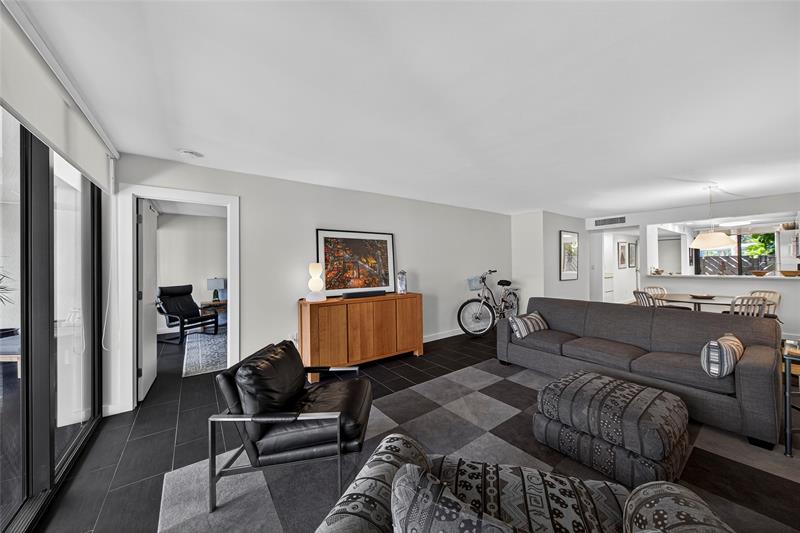 Image 8 of 47 For 1100 5th Ct  58