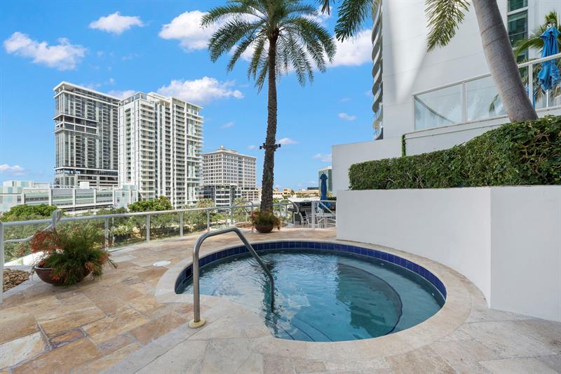 Image 10 of 25 For 333 Las Olas Way  2803