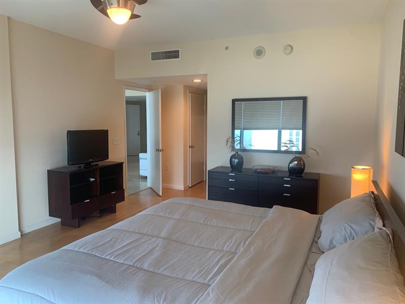 Image 19 of 25 For 333 Las Olas Way  2803