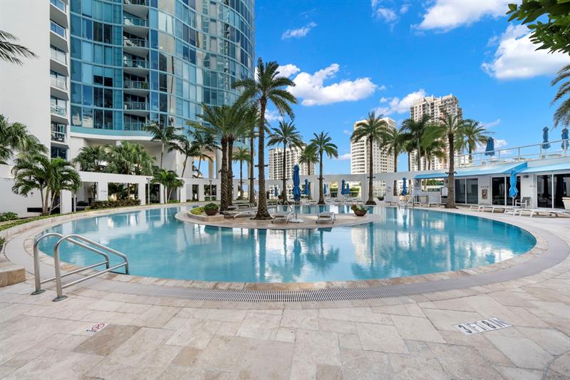 Image 9 of 25 For 333 Las Olas Way  2803