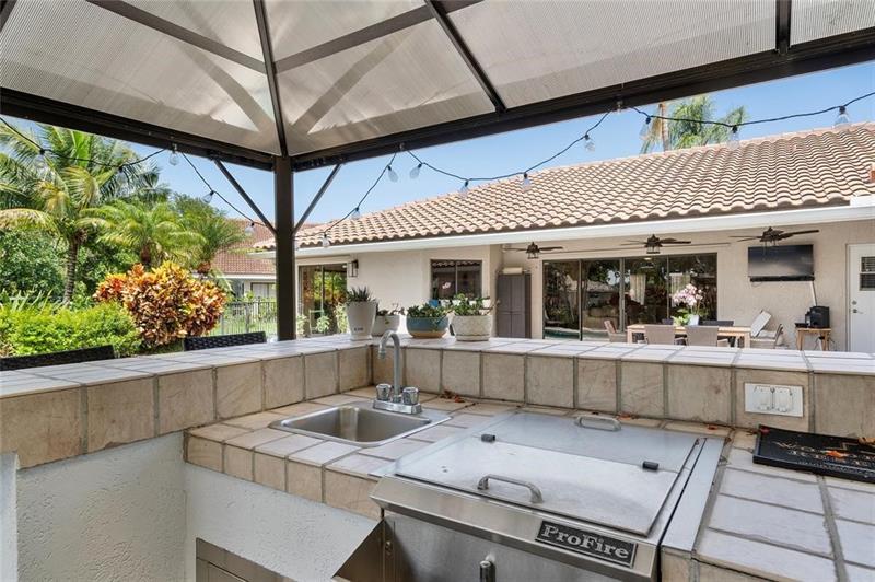 Image 12 of 56 For 6351 52nd St