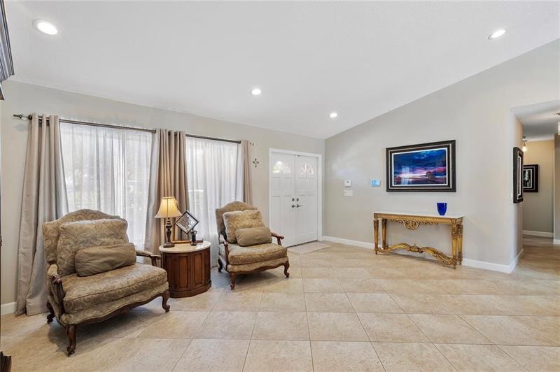 Image 18 of 56 For 6351 52nd St