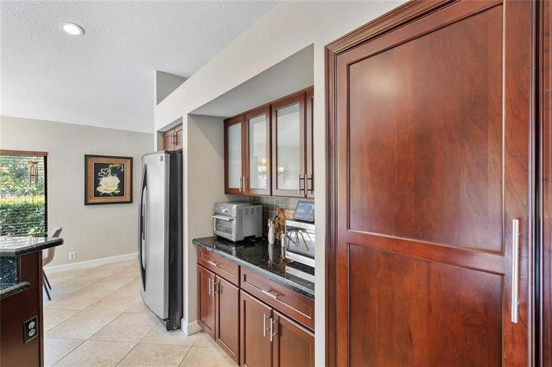 Image 25 of 56 For 6351 52nd St