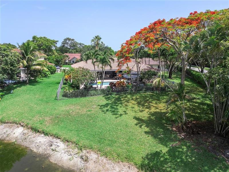 Image 45 of 56 For 6351 52nd St