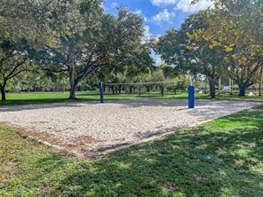 Image 49 of 56 For 6351 52nd St