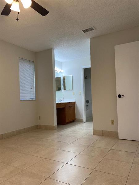 Image 24 of 33 For 1027 Coral Club Dr  1027