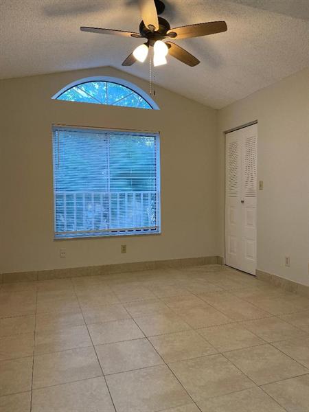 Image 9 of 33 For 1027 Coral Club Dr  1027