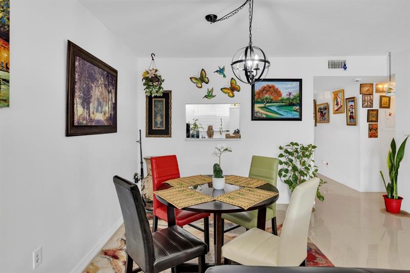 Image 11 of 61 For 6850 Royal Palm Blvd  306 G