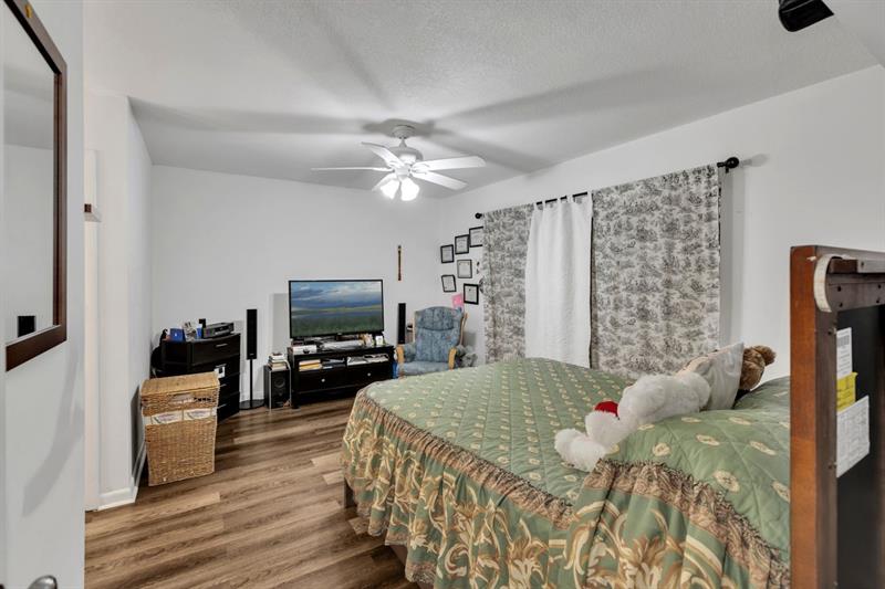 Image 17 of 61 For 6850 Royal Palm Blvd  306 G