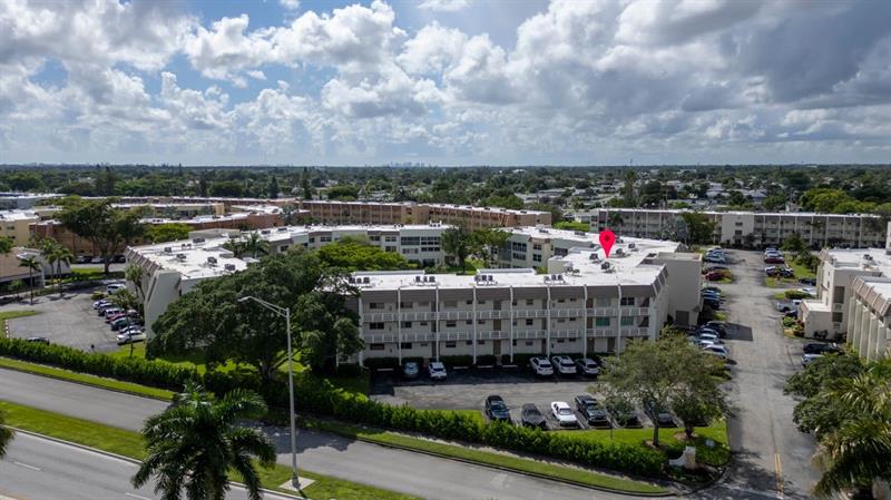 Image 32 of 61 For 6850 Royal Palm Blvd  306 G