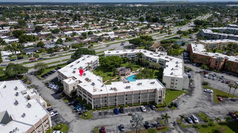 Image 49 of 61 For 6850 Royal Palm Blvd  306 G