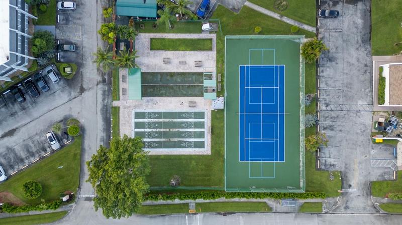 Image 51 of 61 For 6850 Royal Palm Blvd  306 G