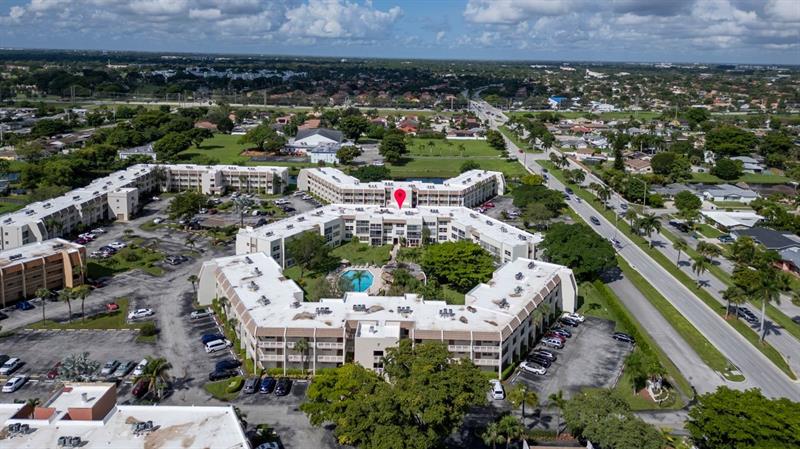 Image 52 of 61 For 6850 Royal Palm Blvd  306 G