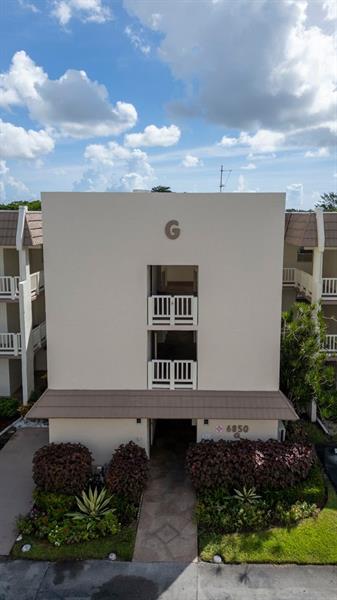 Image 58 of 61 For 6850 Royal Palm Blvd  306 G