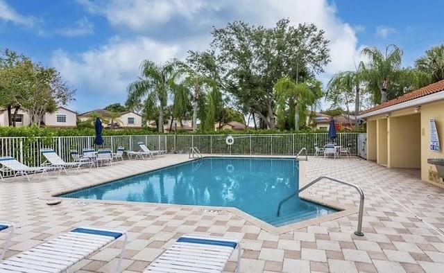 Image 13 of 21 For 6254 38th Dr