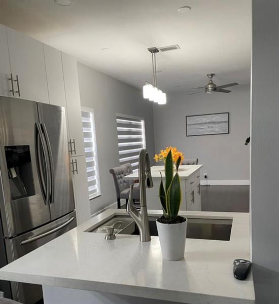 Image 5 of 21 For 6254 38th Dr