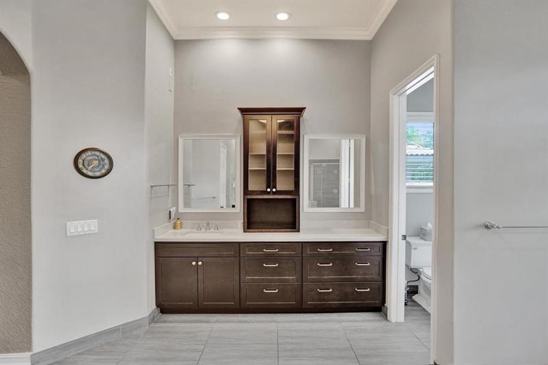Image 18 of 42 For 12258 49th St