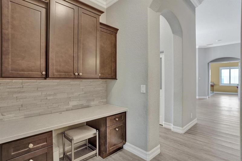 Image 22 of 42 For 12258 49th St