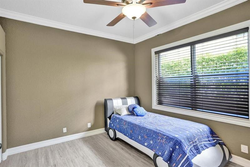 Image 23 of 42 For 12258 49th St