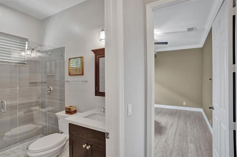 Image 24 of 42 For 12258 49th St