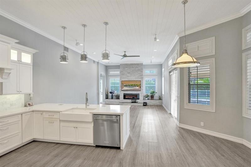 Image 27 of 42 For 12258 49th St